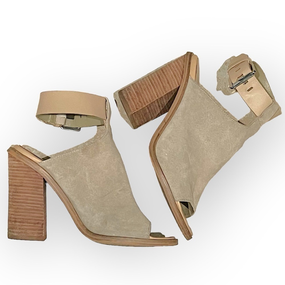Marc Fisher Milvashi slingback suede sandals, 4.5” chunky heel, beige,sz 8.5
